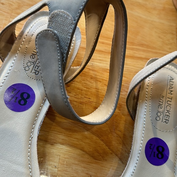 Cute New 8.5 me too Adam tucker - Picture 5 of 5